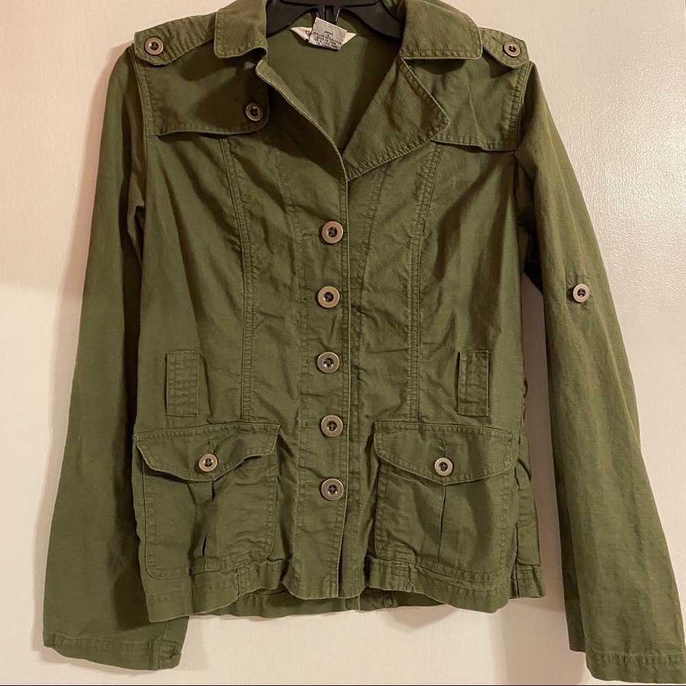 Light weight jacket